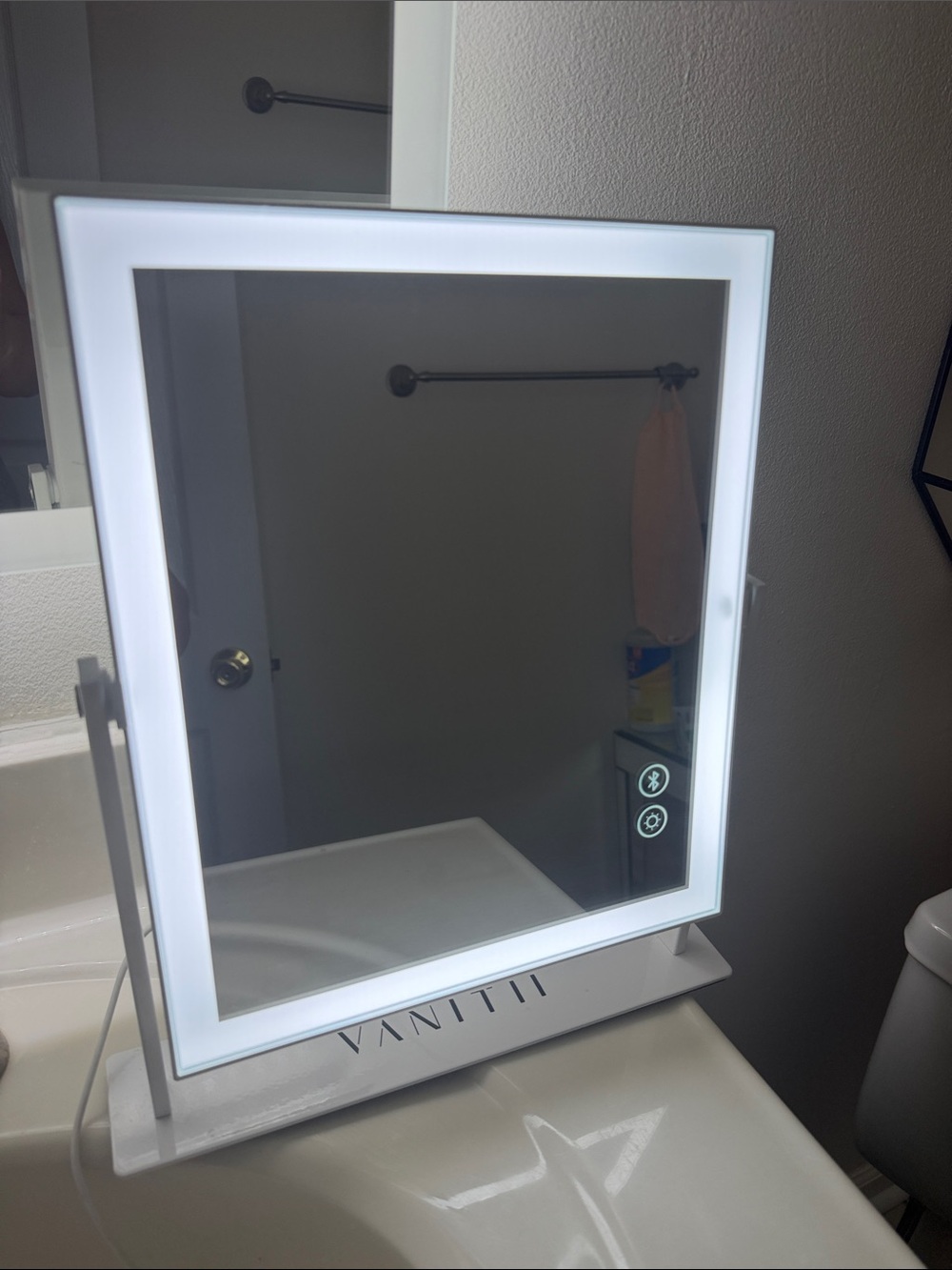 VANITII Bluetooth Vanity LED Lighted Mirror